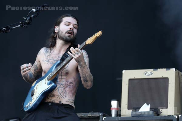 BIFFY CLYRO - 2016-06-11 - PARIS - Hippodrome de Longchamp - Main Stage - Simon Alexander Neil